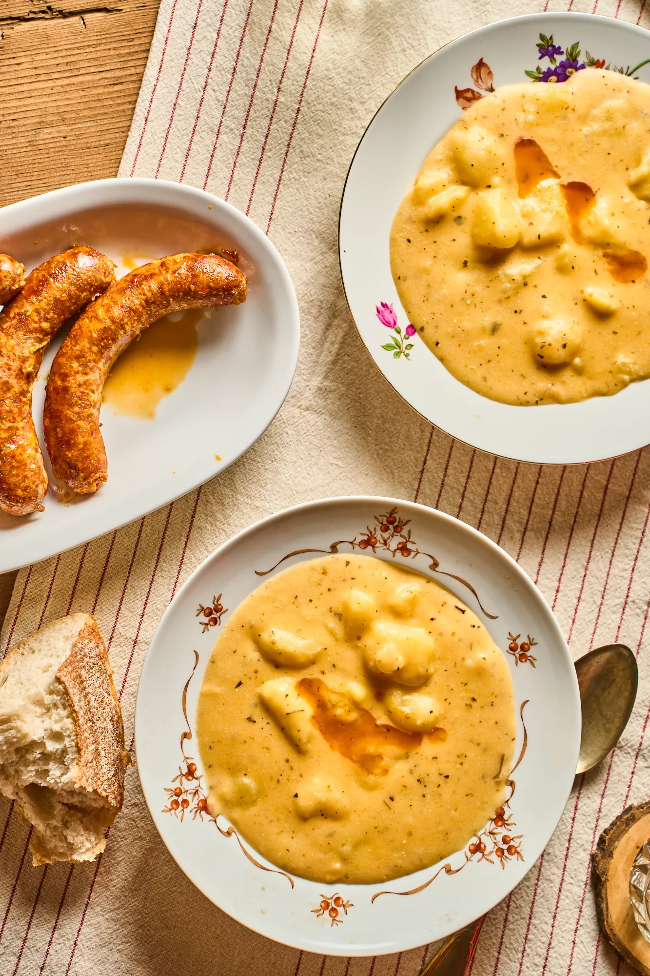 tejfolos-burgonyafozelek-sult kolbasszal (2)